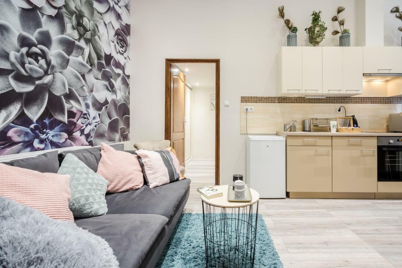A9 Houseleek Astoria Daire Budapeşte Dış mekan fotoğraf